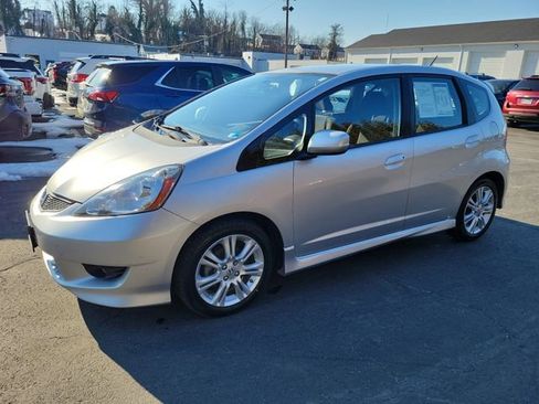 Used 2011 Honda Fit Sport image 3