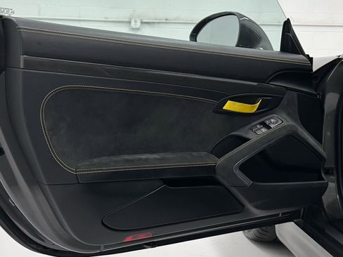 Used 2016 Porsche Cayman GT4 RWD image 16