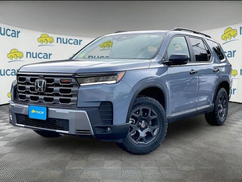 New 2026 Honda Pilot TrailSport image 4