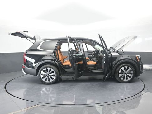 Used 2021 Kia Telluride S image 73