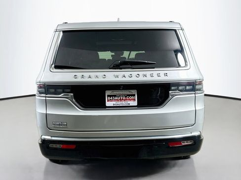 Used 2023 Jeep Grand Wagoneer 4WD w/ Convenience Group III image 6