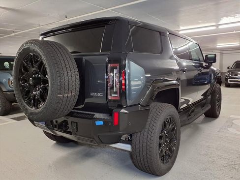 New 2026 GMC Hummer EV SUV image 8
