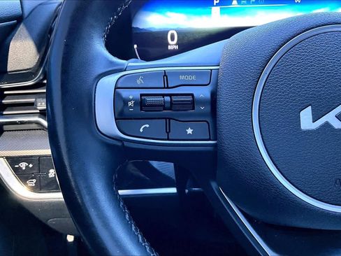 Used 2023 Kia Sportage SX image 22