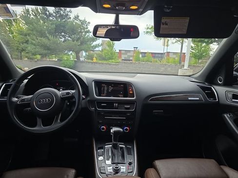 Used 2016 Audi Q5 2.0T Premium Plus w/ Technology Package AWD/4WD image 16