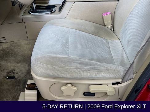 Used 2009 Ford Explorer XLT AWD/4WD image 21