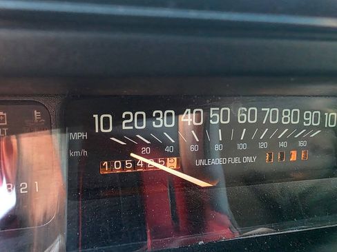 Used 1999 Buick Le Sabre Custom FWD image 38