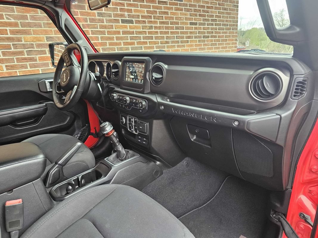 Used 2019 Jeep Wrangler Unlimited Sport S AWD/4WD image 7