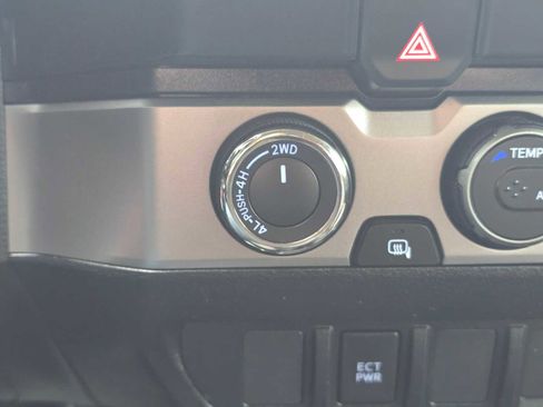 Certified 2023 Toyota Tacoma SR AWD/4WD image 26