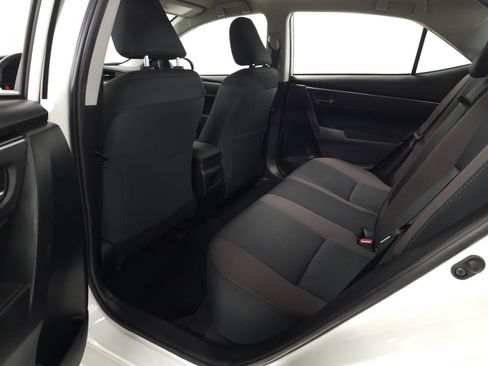 Used 2018 Toyota Corolla LE FWD image 15