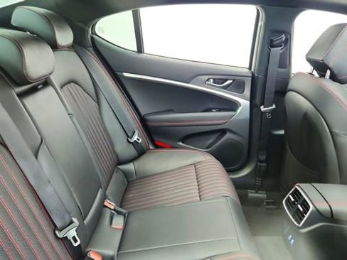 Used 2026 Genesis G70 3.3T Sport Prestige image 25