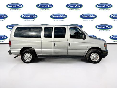 Used 2013 Ford E-350 and Econoline 350 XLT image 9