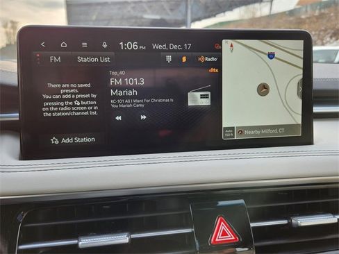 Used 2025 Genesis G70 2.5T image 11