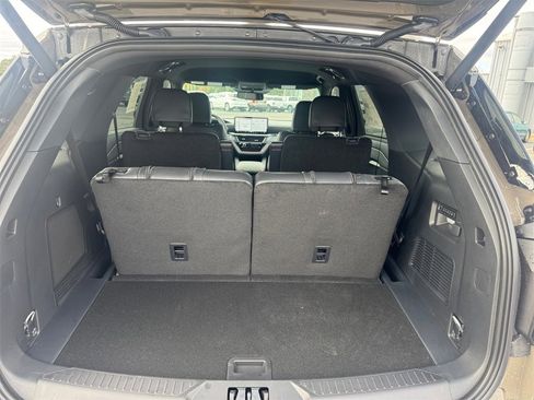 New 2026 Ford Explorer ST image 17