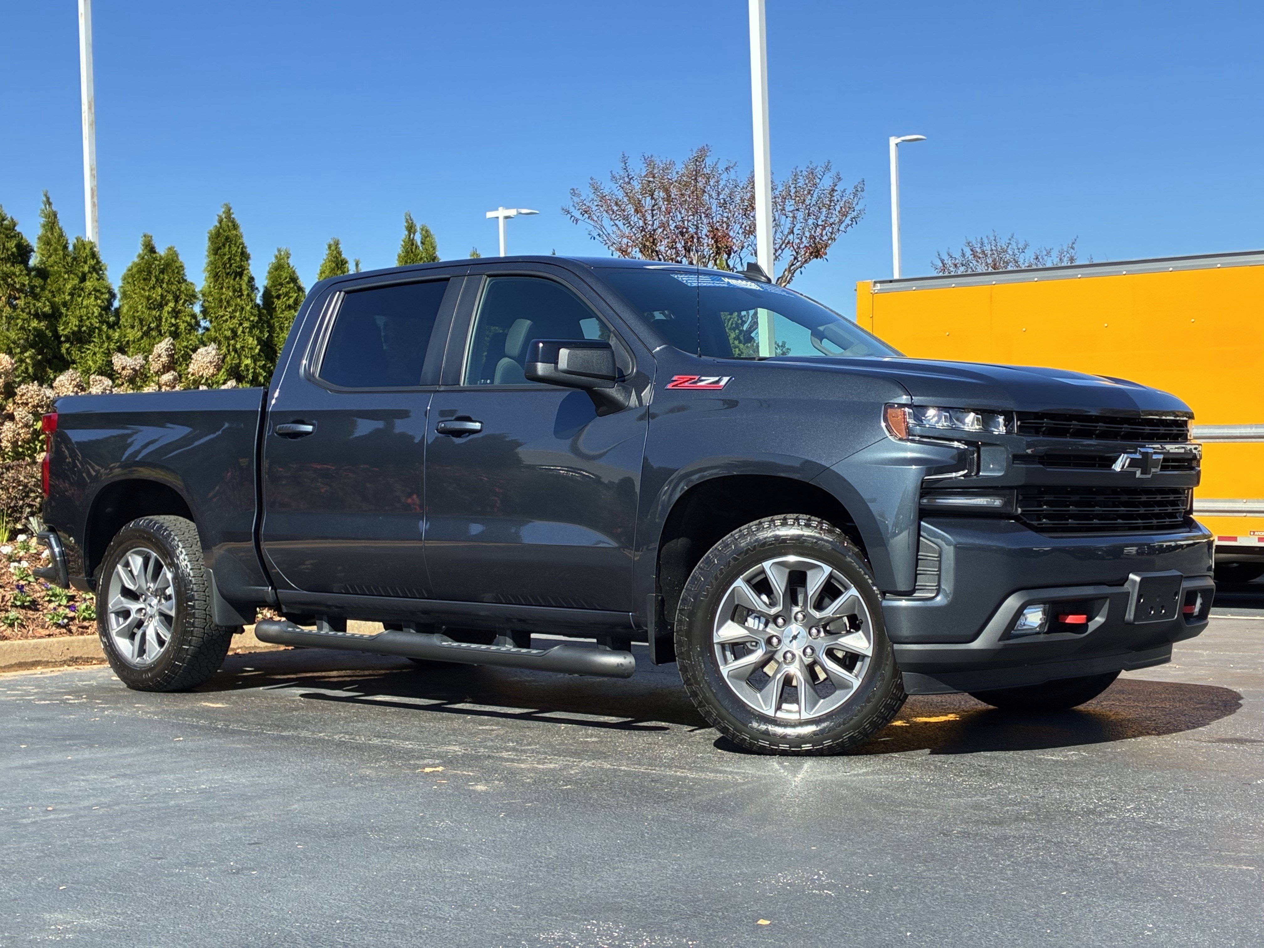 Used 2021 Chevrolet Silverado 1500 RST AWD/4WD image 2