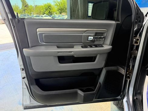 Used 2019 RAM 1500 Warlock AWD/4WD image 14