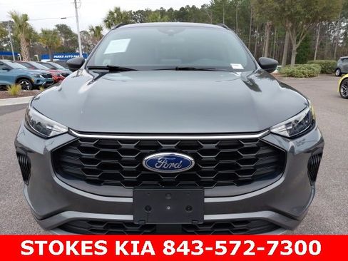 Used 2023 Ford Escape ST-Line image 3