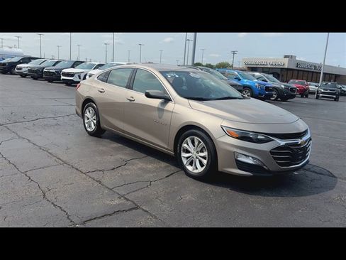 Used 2024 Chevrolet Malibu LT FWD image 2