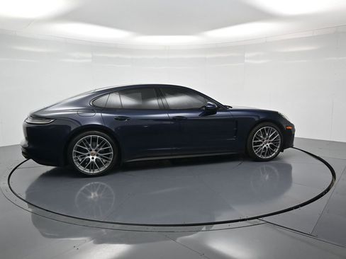Used 2023 Porsche Panamera 4 Platinum Edition image 31