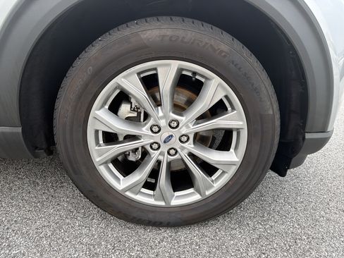 Used 2021 Ford Explorer Limited w/ Equipment Group 301A RWD image 14