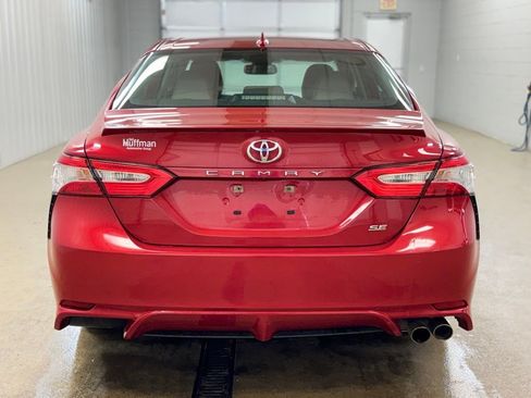 Used 2020 Toyota Camry SE w/ Convenience Package image 6