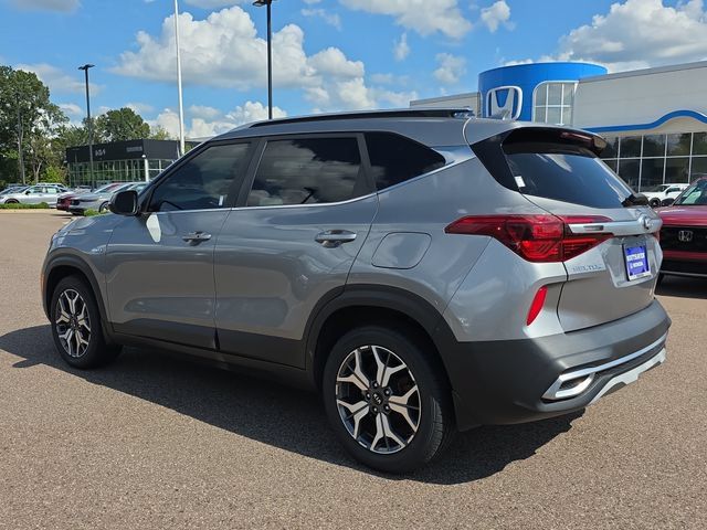 Used 2021 Kia Seltos EX AWD/4WD image 5