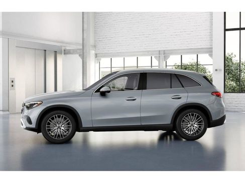 New 2026 Mercedes-Benz GLC 300 GLC 300 image 35
