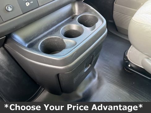 Used 2016 GMC Savana 3500 image 45