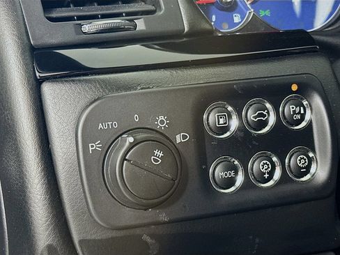 Used 2018 Maserati GranTurismo Sport RWD image 11