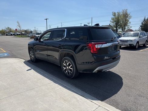 Used 2023 GMC Acadia SLE FWD image 5