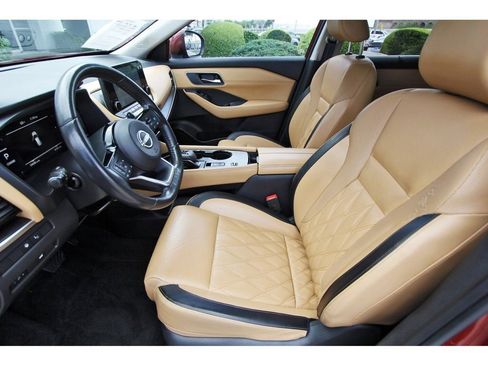 Used 2023 Nissan Rogue Platinum w/ Platinum Premium Package image 6