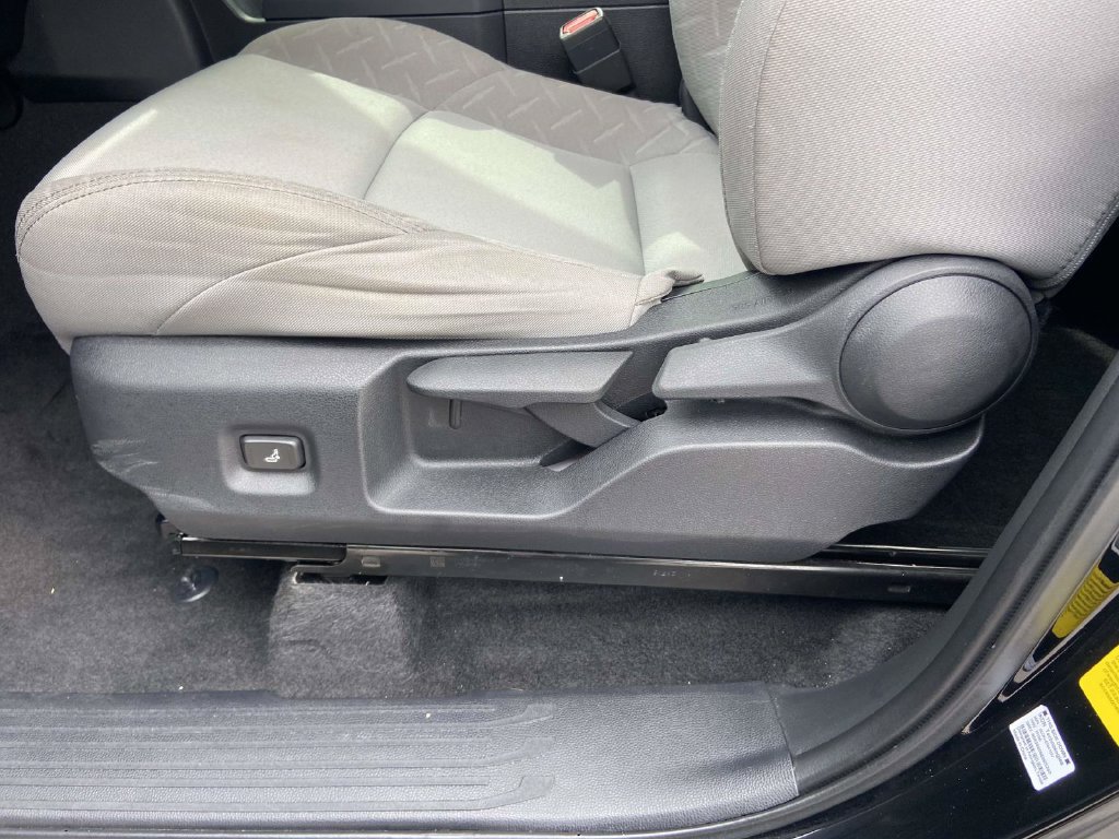 Used 2025 Toyota Tacoma SR5 RWD image 12