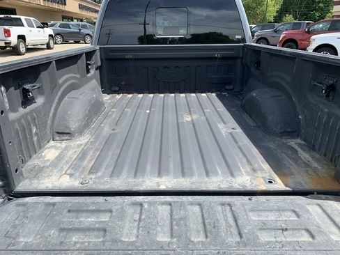 Used 2019 Ford F150 Lariat w/ Equipment Group 502A Luxury AWD/4WD image 12