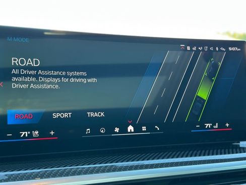 Used 2025 BMW X6 M Competition w/ Executive Package image 48