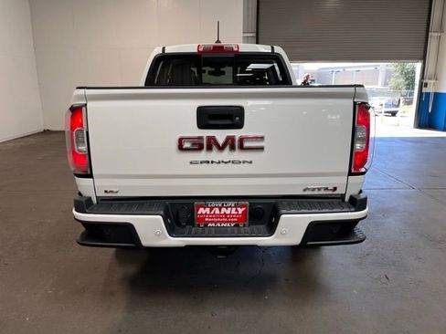 Used 2022 GMC Canyon AT4 w/ Trailering Package image 4