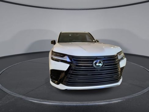 New 2026 Lexus LX 600 4WD w/ Luxury Package image 3