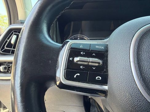 Used 2022 Kia Sorento S AWD/4WD image 19