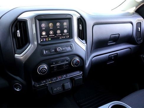 Used 2023 Chevrolet Silverado 1500 Custom image 16