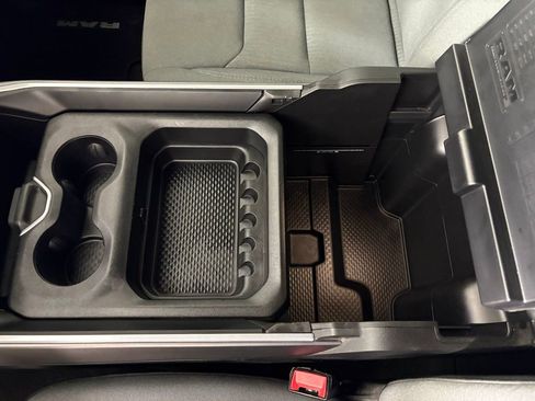 Used 2022 RAM 1500 Big Horn image 30