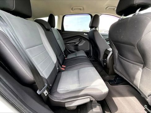 Used 2016 Ford Escape SE image 16