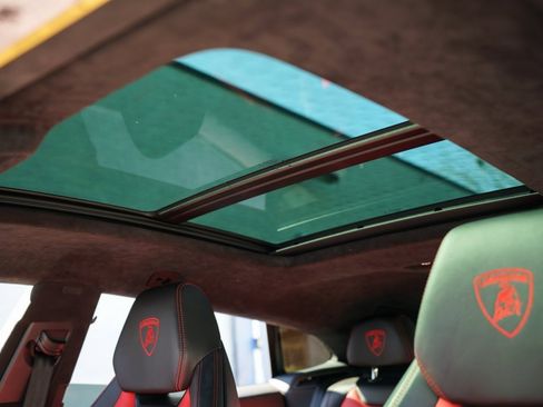 Used 2021 Lamborghini Urus image 34