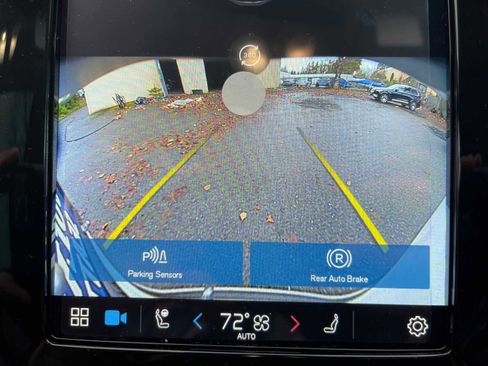 Used 2023 Volvo XC90 B6 Plus w/ Protection Package Premier image 22