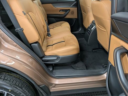 Certified 2025 MAZDA CX-70 3.3 Turbo S w/ Premium Plus image 26