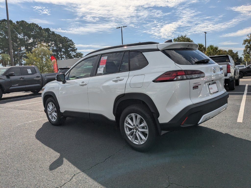 New 2026 Toyota Corolla Cross LE FWD image 6