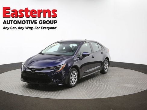 Used 2022 Toyota Corolla LE image 55
