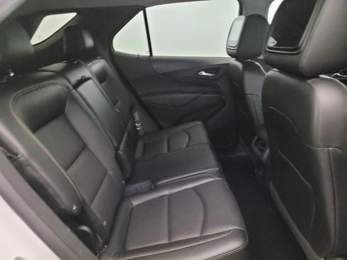 Used 2021 Chevrolet Equinox LT AWD/4WD image 19