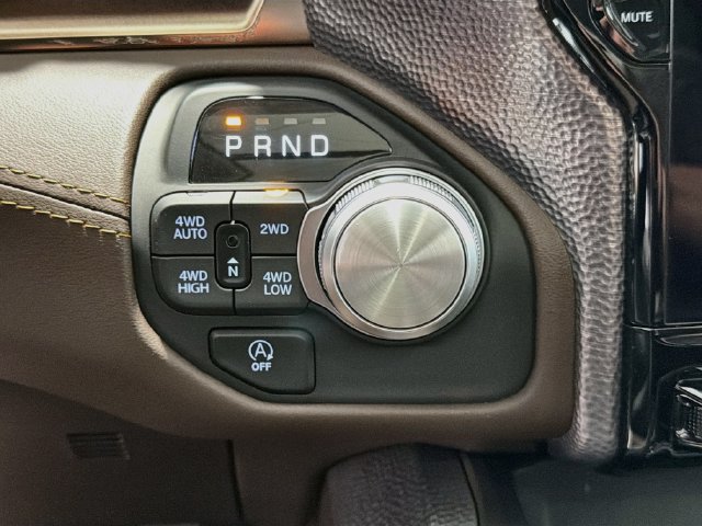 Used 2026 RAM 1500 Limited AWD/4WD image 14