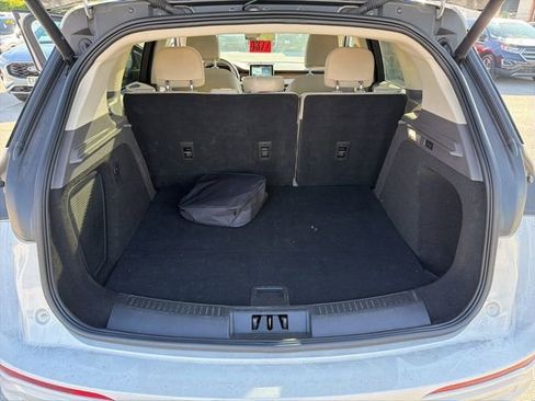 Used 2022 Lincoln Corsair Grand Touring w/ Towing Package image 18