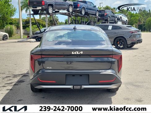 New 2026 Kia K4 FWD image 5