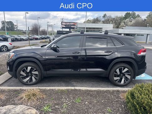 Certified 2024 Volkswagen Atlas Cross Sport SE image 2