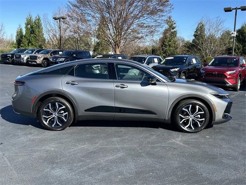 Used 2026 Toyota Crown XLE image 3